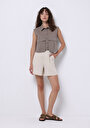 thumb-Regular Fit Yüksek Bel Fermuarlı Düz Kadın Bej Şort