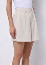 thumb-Regular Fit Yüksek Bel Fermuarlı Düz Kadın Bej Şort