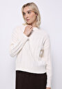 thumb-Regular Fit Yarım Balıkçı Yaka Düz Kadın Beyaz Kazak