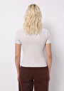 thumb-Slim Fit Dik Yaka Düz Kadın Ekru Kısa Kol Tişört