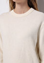thumb-Regular Fit Yuvarlak Yaka Düz Kadın Ekru Kazak