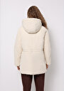 thumb-Regular Fit Kapüşonlu Fermuarlı Astarlı Çıkarılabilir Kapüşonlu Kadın Ekru Mont