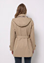 thumb-Regular Fit Kapüşonlu Düğmeli Astarlı Çıkarılabilir Kapüşonlu Kadın Bej Mont