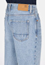 thumb-Loose Tapered Fit   Erkek Light İndigo Denim Jean Pantolon