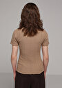 thumb-Slim Fit Yuvarlak Yaka Jakarlı Kadın Kahverengi Kısa Kol Tişört