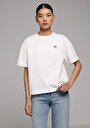 thumb-Boyfriend Fit Yuvarlak Yaka Nakışlı Kadın Beyaz Kısa Kol Tişört