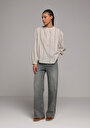 thumb-Fashion Fit Hakim Yaka Çizgili Kadın Bej Uzun Kol Gömlek