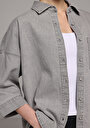 thumb-Oversize Fit Klasik Yaka Düz Kadın Grey Denim Uzun Kol Gömlek