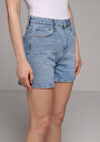 thumb-Regular Fit Yüksel Bel Düz Kadın Light İndigo Denim Jean Şort