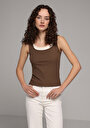 slim-fit-kadin-kahverengi-atlet