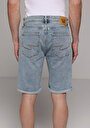thumb-Straight Fit Orta Bel Düz Erkek Light İndigo Denim Jean Şort