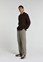 relaxed-fit-orta-bel-duz-paca-erkek-bej-pantolon