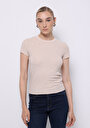 slim-fit-yuvarlak-yaka-duz-kadin-bej-kisa-kol-tisort