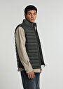 slim-fit-dik-yaka-fermuarli-astarli-erkek-yesil-yelek