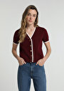 slim-fit-dugmeli-yaka-duz-kadin-bordo-kisa-kol-kazak