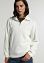 regular-fit-fermuarli-nakisli-kadin-ekru-sweatshirt